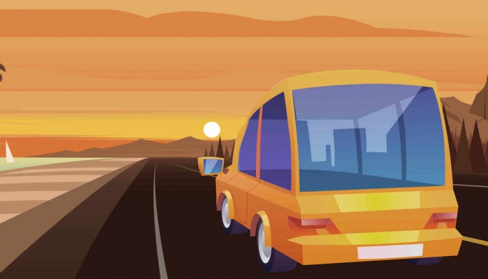 上海一公交公司回应公交车坠河 疑司机操作不当