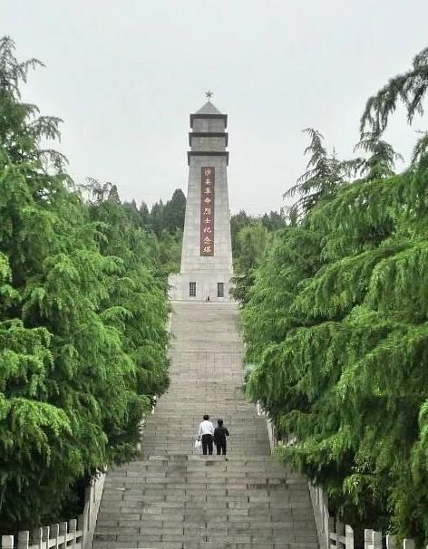 【网络中国节·清明】英雄之光 