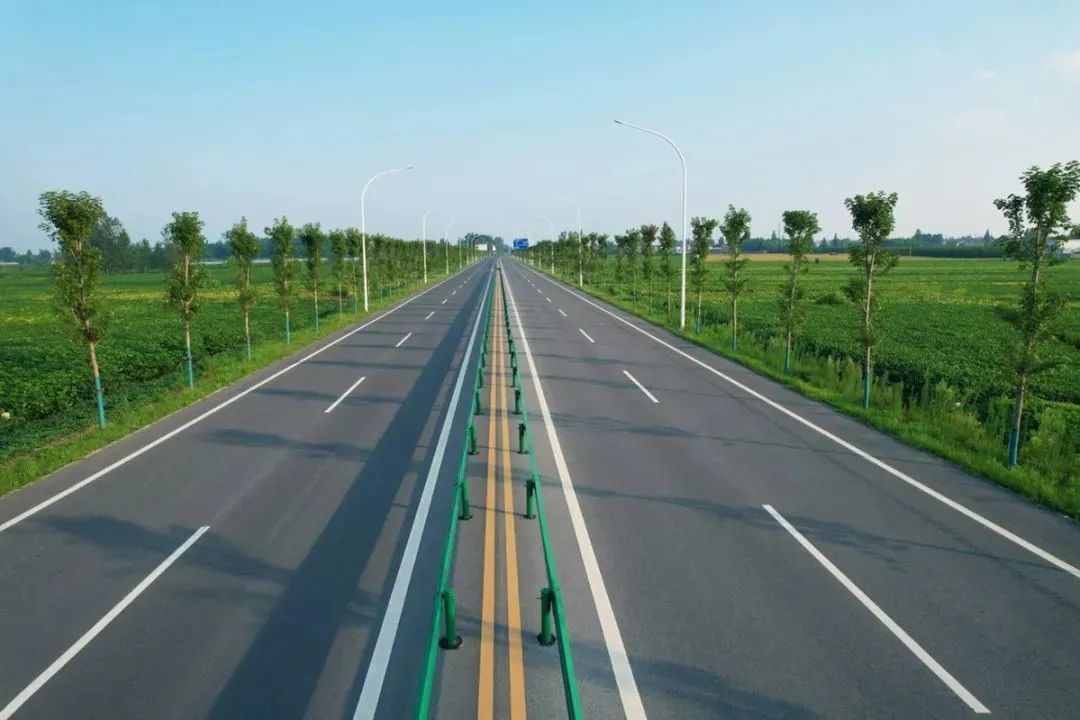 赞！潜江市30公里路段获评 “安全公路”省级演示段