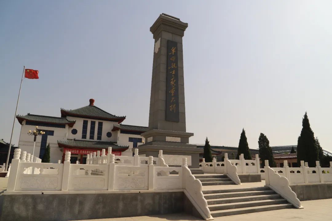 【网络中国节·清明】英雄之光 