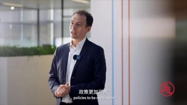 韦博立:中国的脱贫攻坚让我最有感受,咱们也尽己所能帮助欠发达区域的孩子|老外讲故事·另眼观盛会(92) 韦博立:中国的脱贫攻坚让我最有感受,咱们也尽己所能帮助欠发达区域的孩子|老外讲故事·另眼观盛会(92)