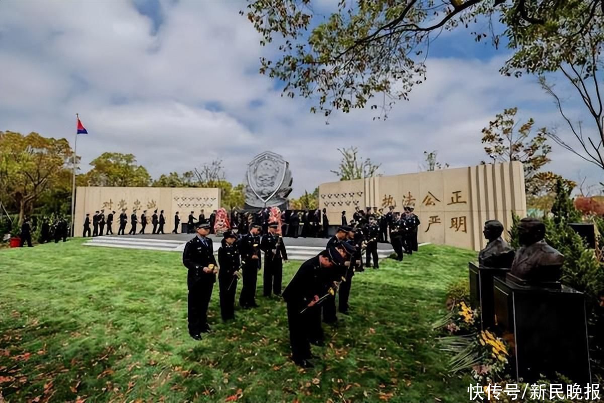 传承英烈精神、筑牢忠实警魂,浦东公安展开2023年清明思念留念活动 传承英烈精神、筑牢忠实警魂,浦东公安展开2023年清明思念留念活动