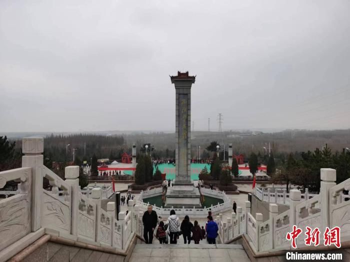 山西朔州:清明祭英烈 留念华裔抗日女英雄李林 山西朔州:清明祭英烈 留念华裔抗日女英雄李林