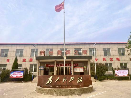 汝州市陵头镇：“五星”支部创立宣扬气氛稠密