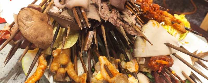 ​一个鸡爪插14根签子？商家回应说了什么 一个鸡爪插14根签子？商家回应具体内容