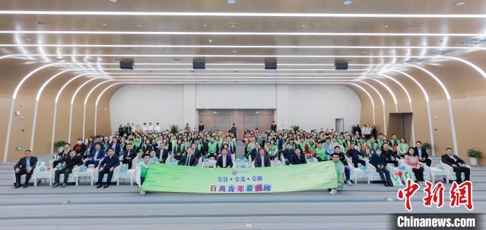 逾200名香港青年到访扬州 感触青年开展型城市魅力和生机