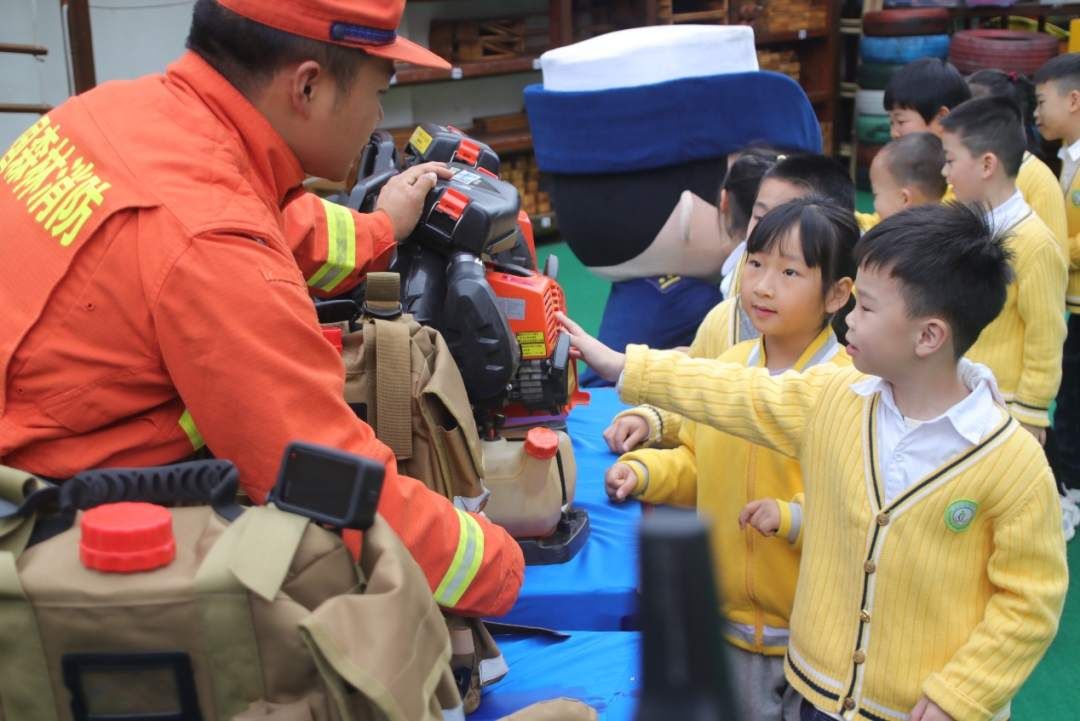福建南平：防火宣扬进学校