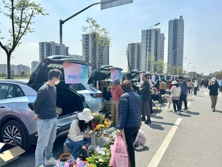 “小镇”可做食育儿养老!嘉定又添一家党群服务中心 “小镇”可做食育儿养老!嘉定又添一家党群服务中心