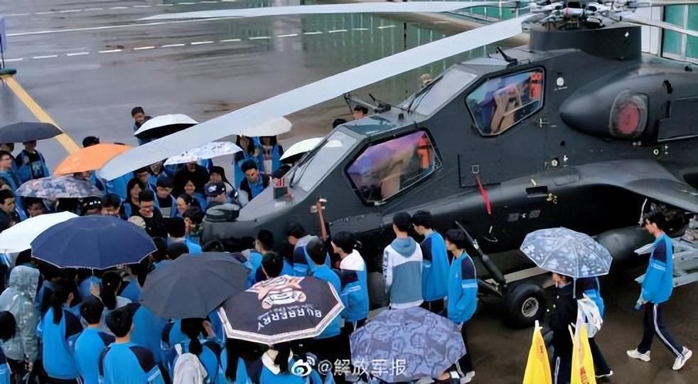 兵营敞开日!零距离体会兵营日子 兵营敞开日!零距离体会兵营日子