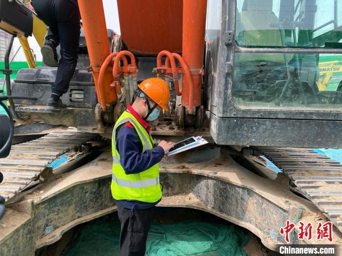 北京将加大非路途移动机械查看力度 依法处理排放不合格机械 北京将加大非路途移动机械查看力度 依法处理排放不合格机械