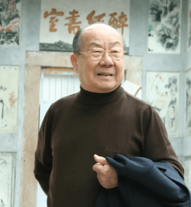 陈伟南治丧委员会名单曝光!李嘉诚父子三人参与,300多名人受邀 陈伟南治丧委员会名单曝光!李嘉诚父子三人参与,300多名人受邀