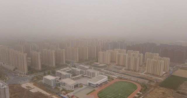 沙尘暴蓝色预警继续，北方沙尘影响将继续至本周末