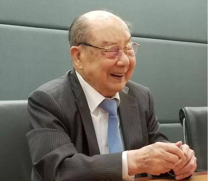 陈伟南治丧委员会名单曝光!李嘉诚父子三人参与,300多名人受邀 陈伟南治丧委员会名单曝光!李嘉诚父子三人参与,300多名人受邀