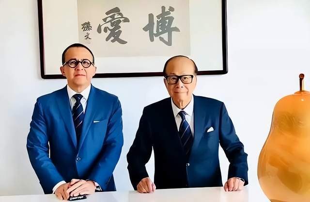 陈伟南治丧委员会名单曝光!李嘉诚父子三人参与,300多名人受邀 陈伟南治丧委员会名单曝光!李嘉诚父子三人参与,300多名人受邀