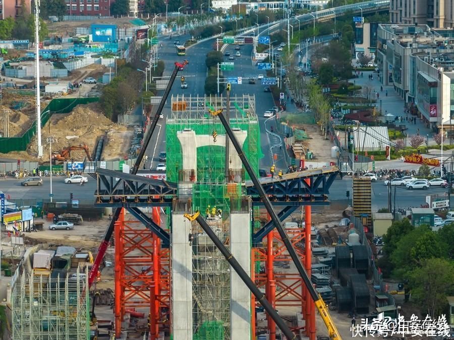 安徽合肥：高架快速路建造正酣