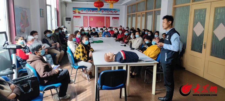 我为大众办实事丨市北区兴隆路大街打开“健康青岛行·工会在行动”健康知识宣讲 我为大众办实事丨市北区兴隆路大街打开“健康青岛行·工会在行动”健康知识宣讲