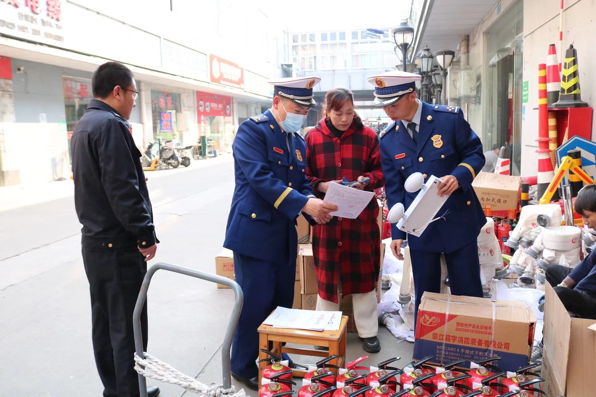 打击冒牌消防训练和制售冒充伪劣消防产品,青浦消防展开专项整治行动 打击冒牌消防训练和制售冒充伪劣消防产品,青浦消防展开专项整治行动