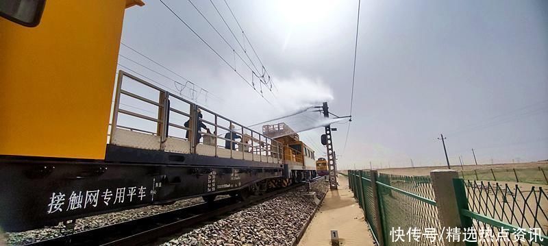 盐污冲刷 保证青藏高原“万丈盐桥”疏通运转