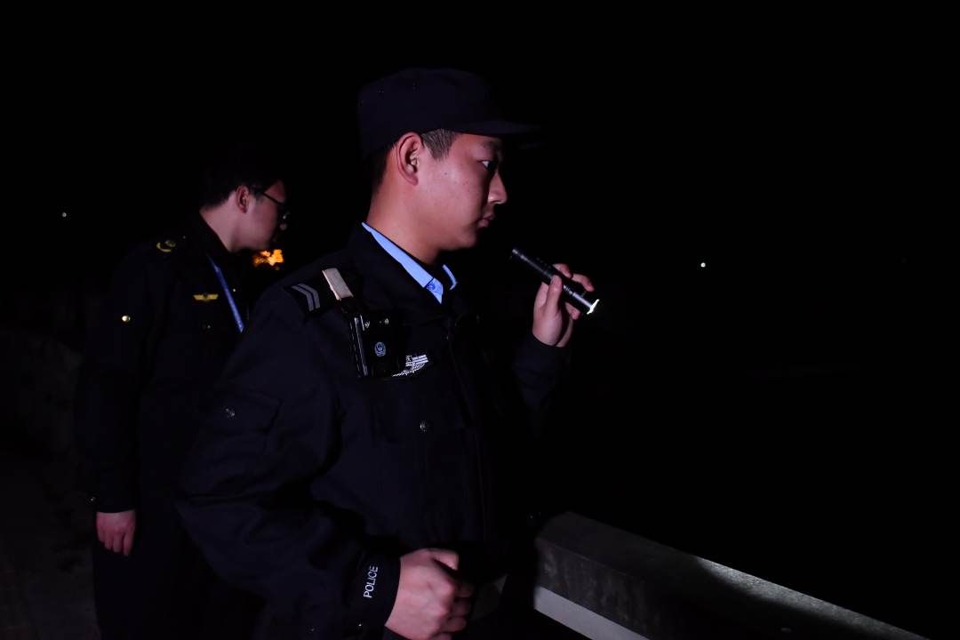 黔江:禁钓期“零点行动” 重拳打击不合法捕捉 黔江:禁钓期“零点行动” 重拳打击不合法捕捉