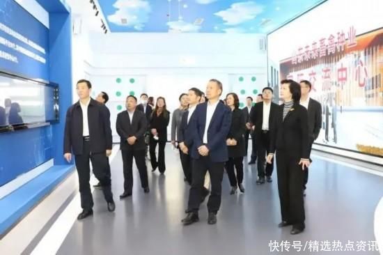 “创业中华·侨涌泉城——侨界代表人士走进钢城暨现代化高品质美丽钢城推介会”成功举办