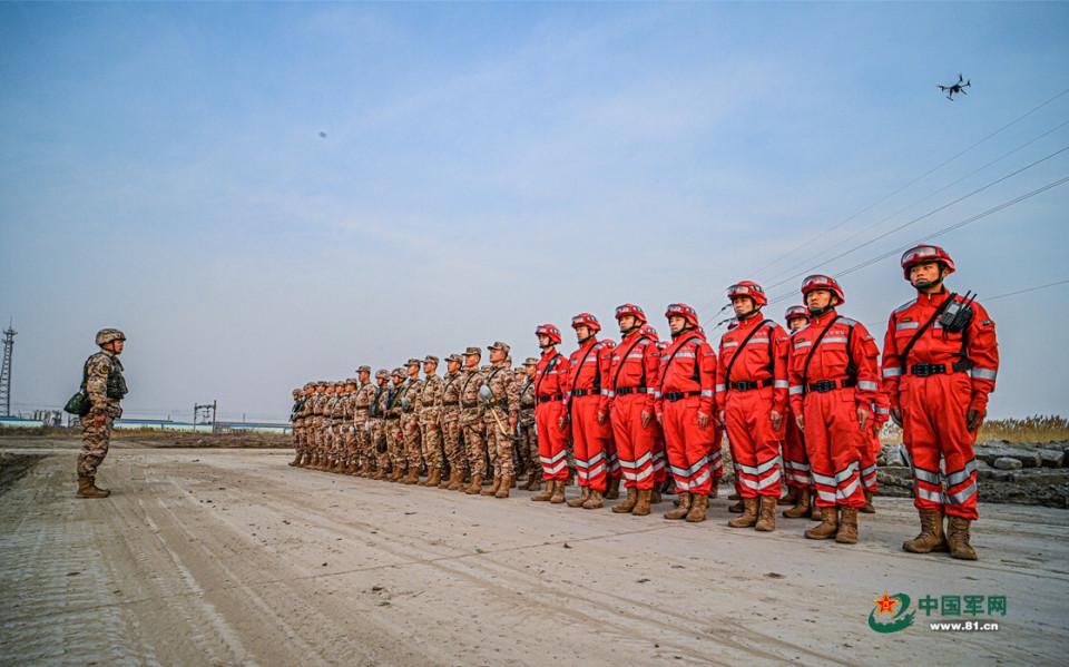 争分夺秒！武警天津总队机动支队翻开实战化救援演练