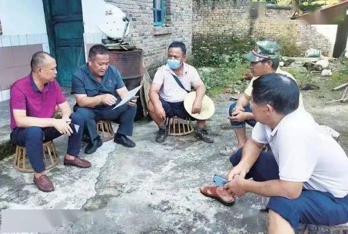 用脚测量佤山大地，用心饯别司法为民！永久怀念鲍卫忠同志