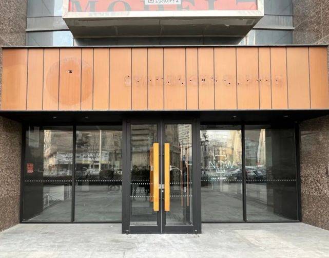 青岛首家星巴克闭店