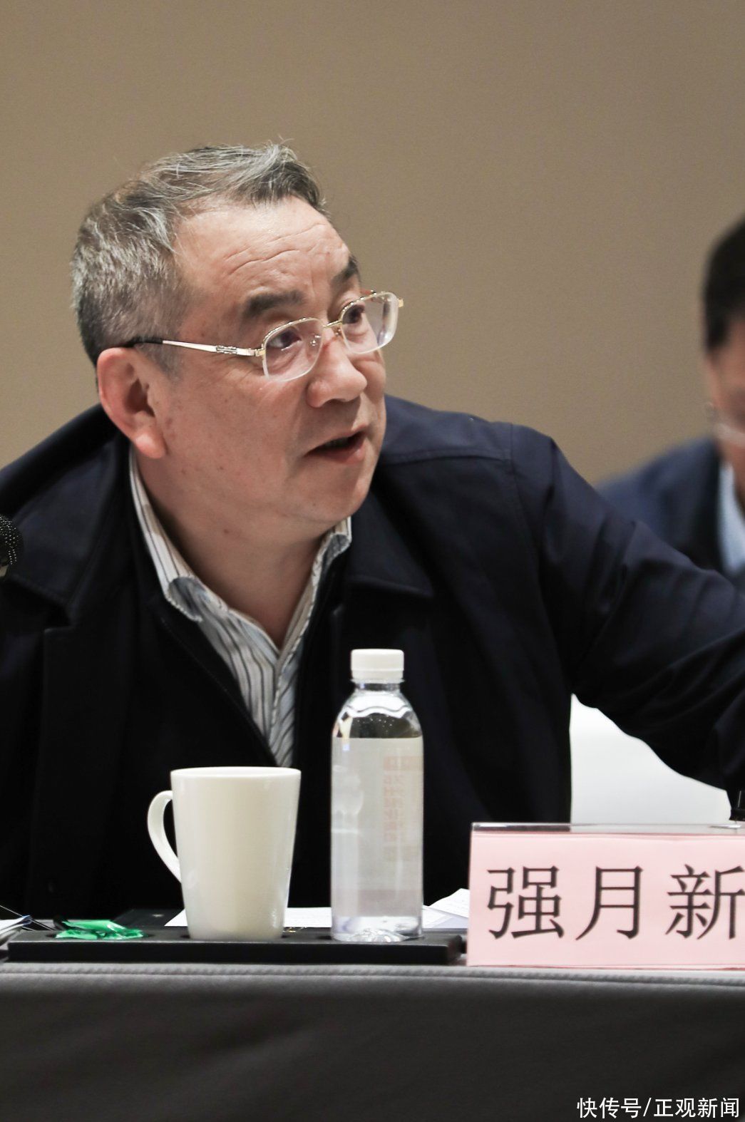 武汉大学新闻与传达学院院长强月新：移动化、多维度、全方位将郑州故事传达出去