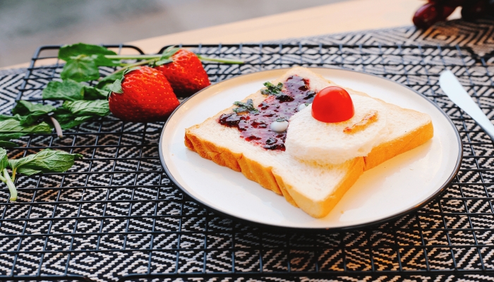 ​上海一吐司98元遭疯抢黄牛开价300是为何 上海一吐司98元遭疯抢黄牛开价300是什么情况