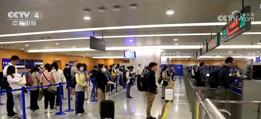 “五一”假日敞开 全国交通迎来客流顶峰 “五一”假日敞开 全国交通迎来客流顶峰