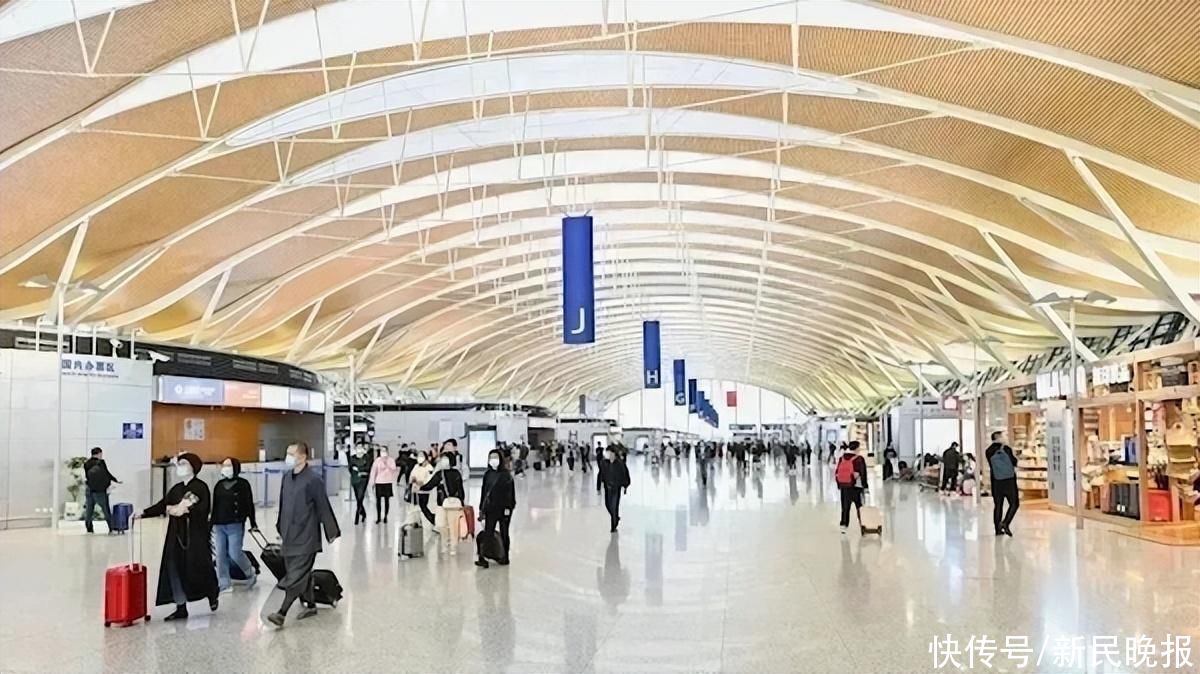 “五一”假日上海两大机场估计客流量146万人次 “五一”假日上海两大机场估计客流量146万人次