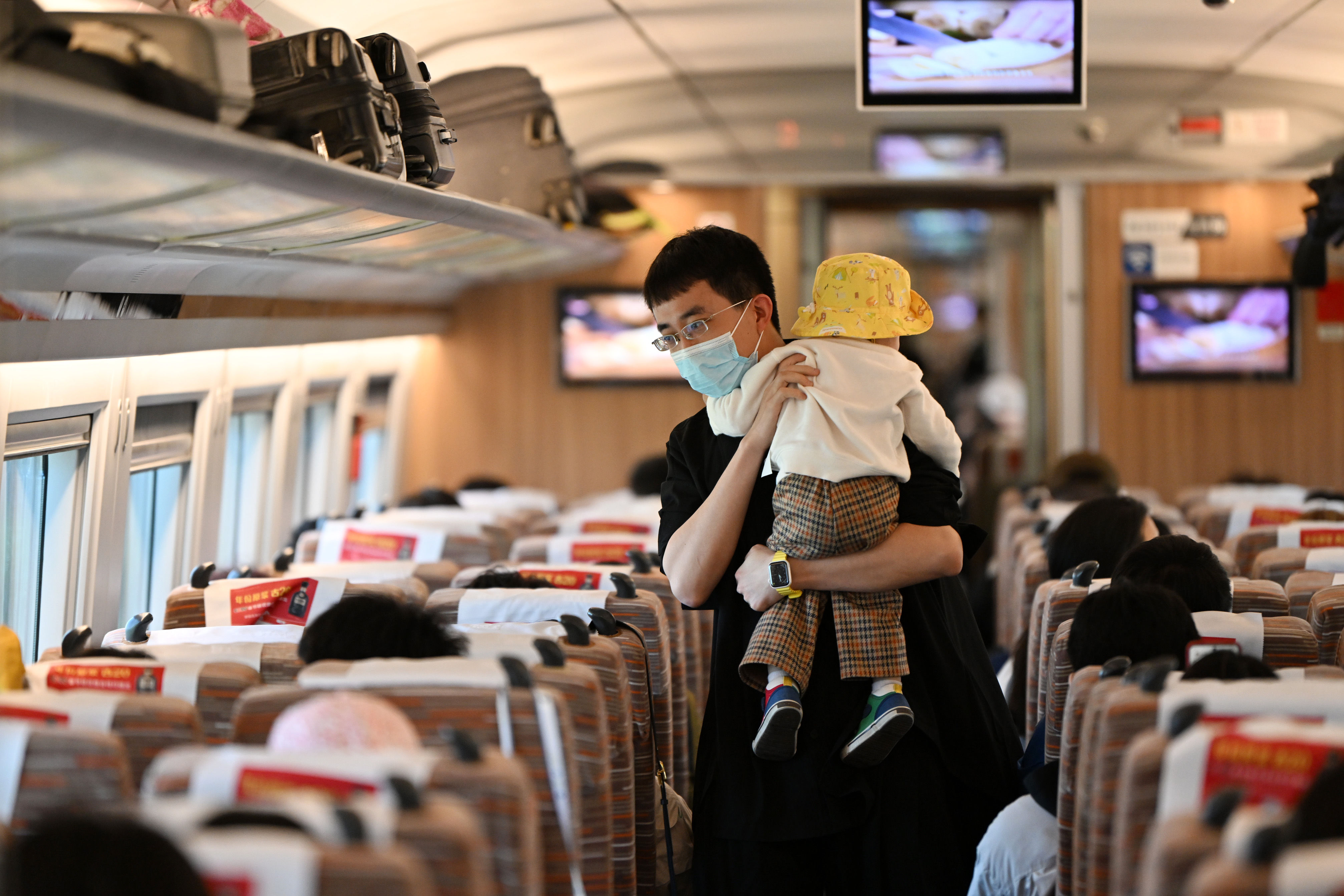 京津城际“五一”小长假满图运转 京津城际“五一”小长假满图运转