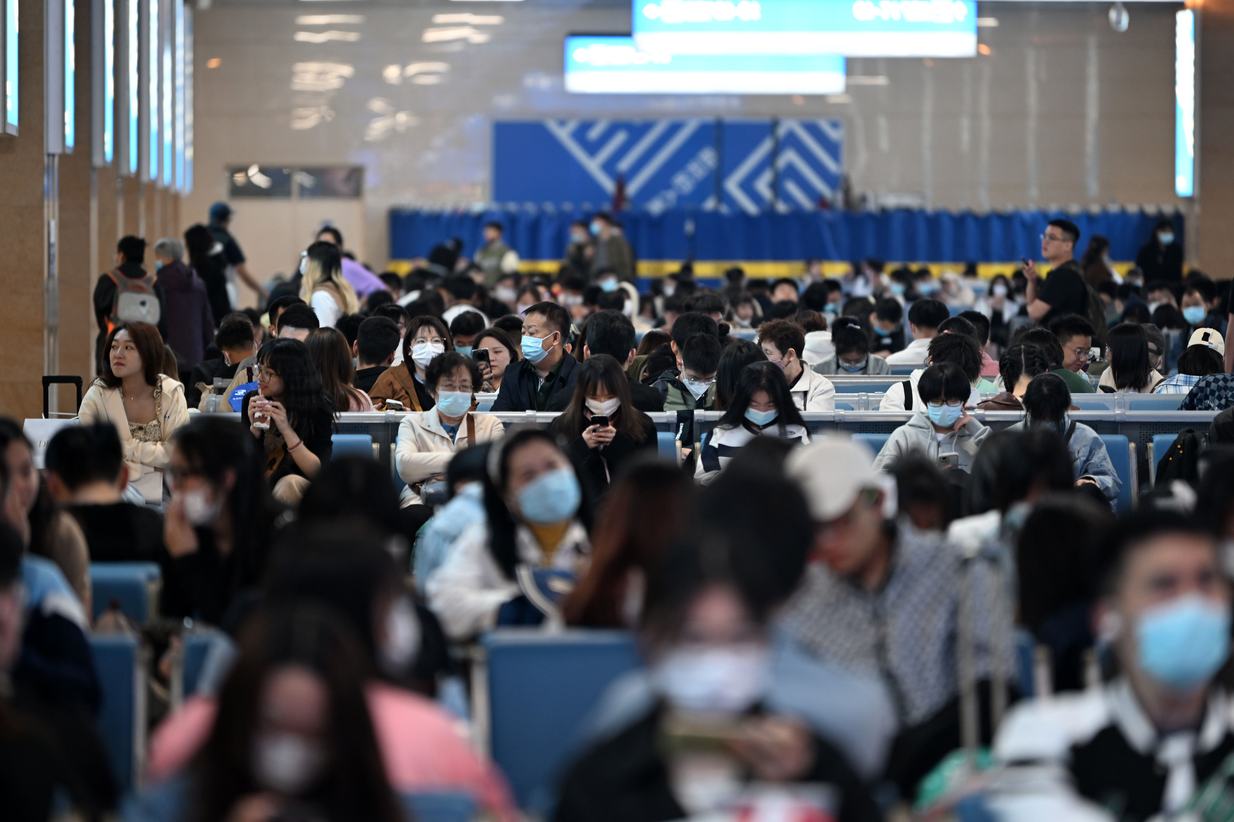 京津城际“五一”小长假满图运转 京津城际“五一”小长假满图运转