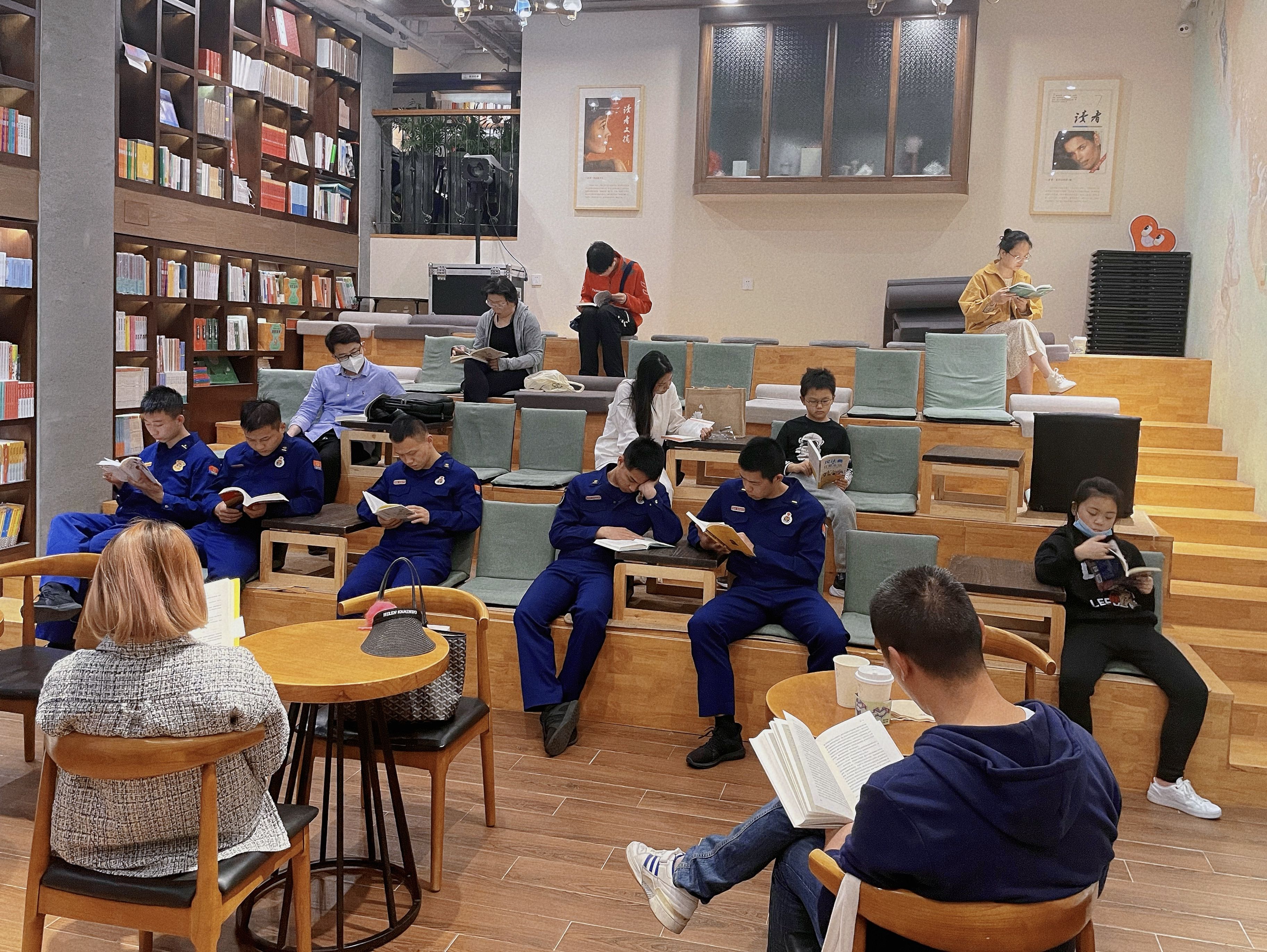 拥军青年薪火相传，外滩大街退役武士服务站举行“五四”青年节系列活动