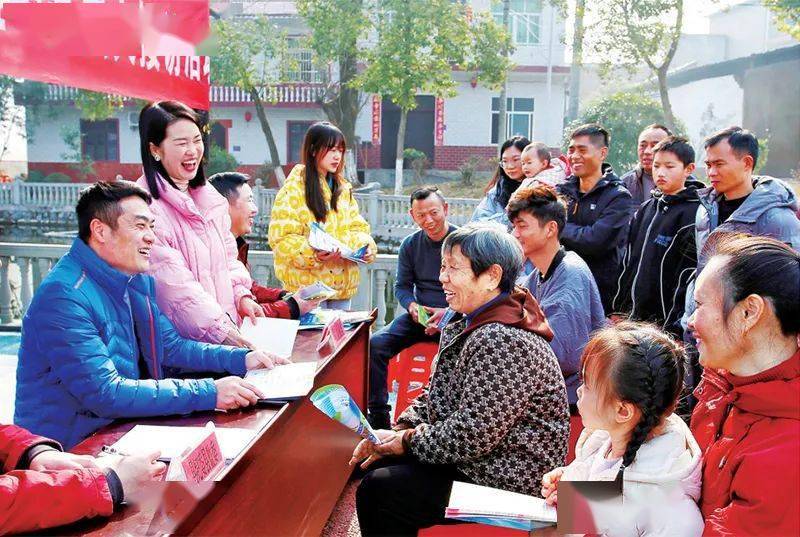 【习近平新年代中国特色社会主义思维】把党的巨大自我改造进行究竟