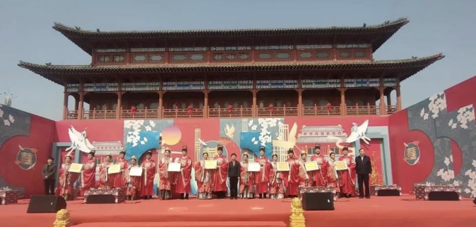 泰安东平举办首届“海誓山盟 东原永约”集体婚礼典礼 泰安东平举办首届“海誓山盟 东原永约”集体婚礼典礼