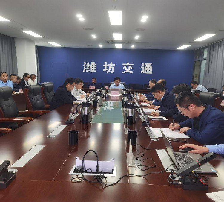 潍坊市:交通建造不罢工 “五一”劳作最荣耀 潍坊市:交通建造不罢工 “五一”劳作最荣耀