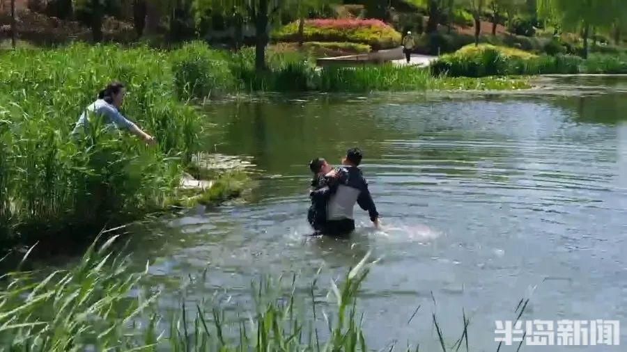 下水救人,青岛戴志磊 你可太帅了! 下水救人,青岛戴志磊 你可太帅了!