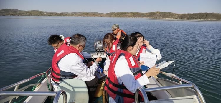 威海市水文中心水生态监测实验室奏响劳作者之歌 威海市水文中心水生态监测实验室奏响劳作者之歌