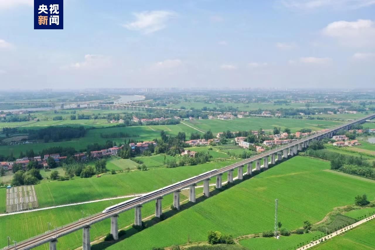 今日迎返程顶峰 中国铁路武汉局估计发送旅客超90万人次 今日迎返程顶峰 中国铁路武汉局估计发送旅客超90万人次