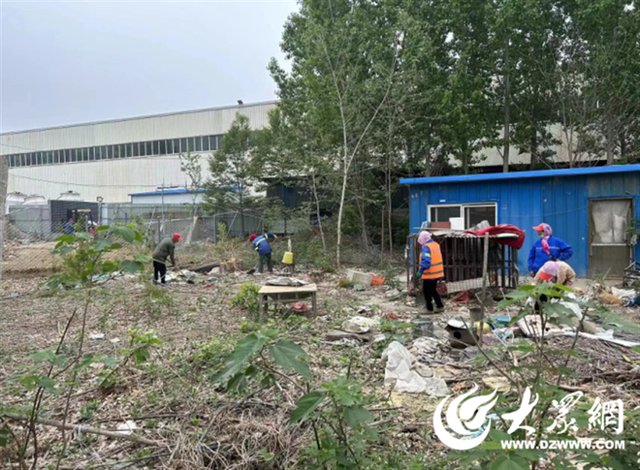 济宁高新区柳行大街展开“铁路沿线环境管理”行动 济宁高新区柳行大街展开“铁路沿线环境管理”行动