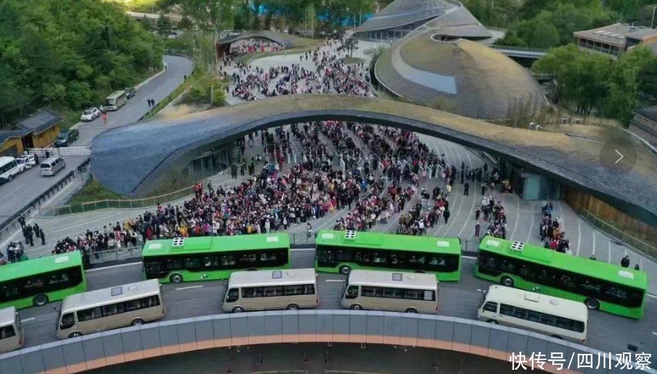 晨安丨暴雨预警!返程请关注 晨安丨暴雨预警!返程请关注