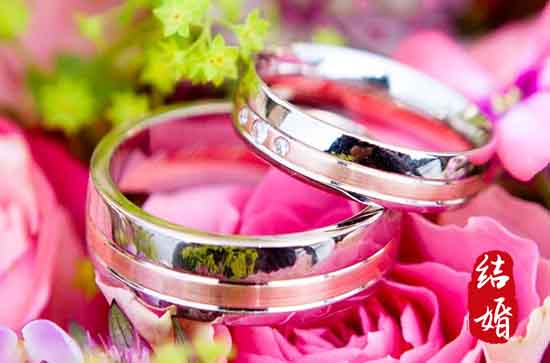 结婚拜堂拜长辈的顺序 新郎新娘敬茶步骤 结婚拜堂拜长辈的顺序 新郎新娘敬茶步骤