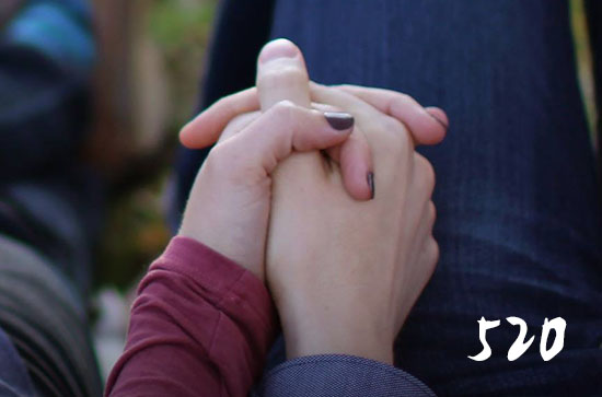 520给女生发红包还是送礼物好