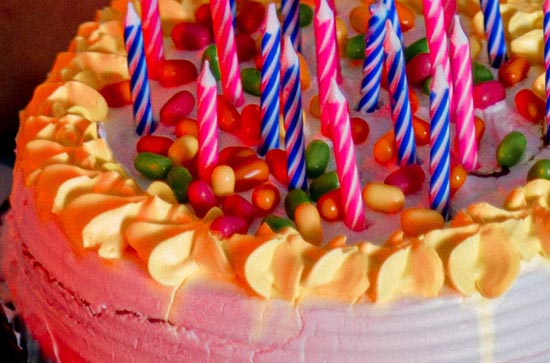 2023年18岁生日祝福语(92句) 2023年18岁生日祝福语(92句)