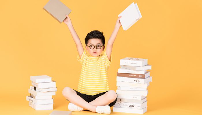 属金最吉利的五十个字男孩 五行属金最吉利简单好听的字男孩