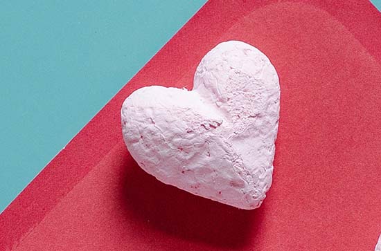 2023年网络情人节送什么礼物 2023年网络情人节送什么礼物