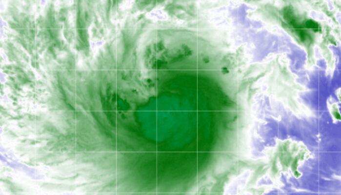 2台风玛娃高清卫星云图追踪最新情况 云系比较庞大并逐渐整合均匀中 